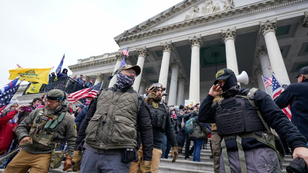oathkeepers_jan6_010621_ap_manuel-balce-ceneta817518