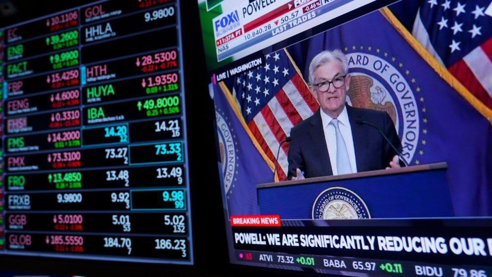 powell_jerome_stocks_11022022_ap223066849026321606401