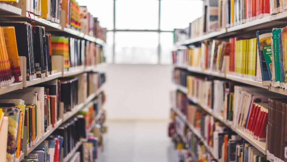 ca_schoollibrary_istock-e1679692232771250050