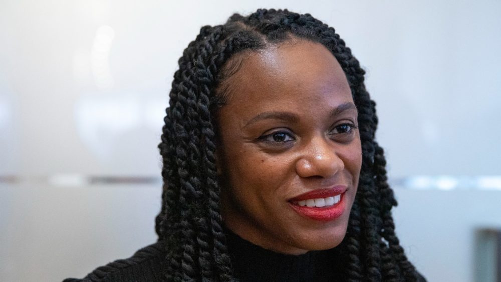 leesumemr_111322ap40080