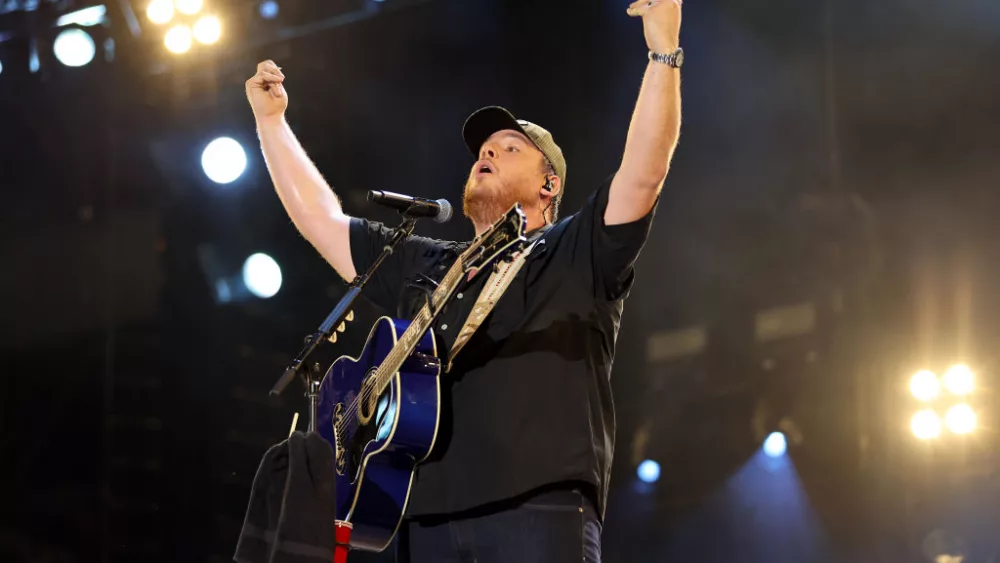 gettyimages-140240098291070