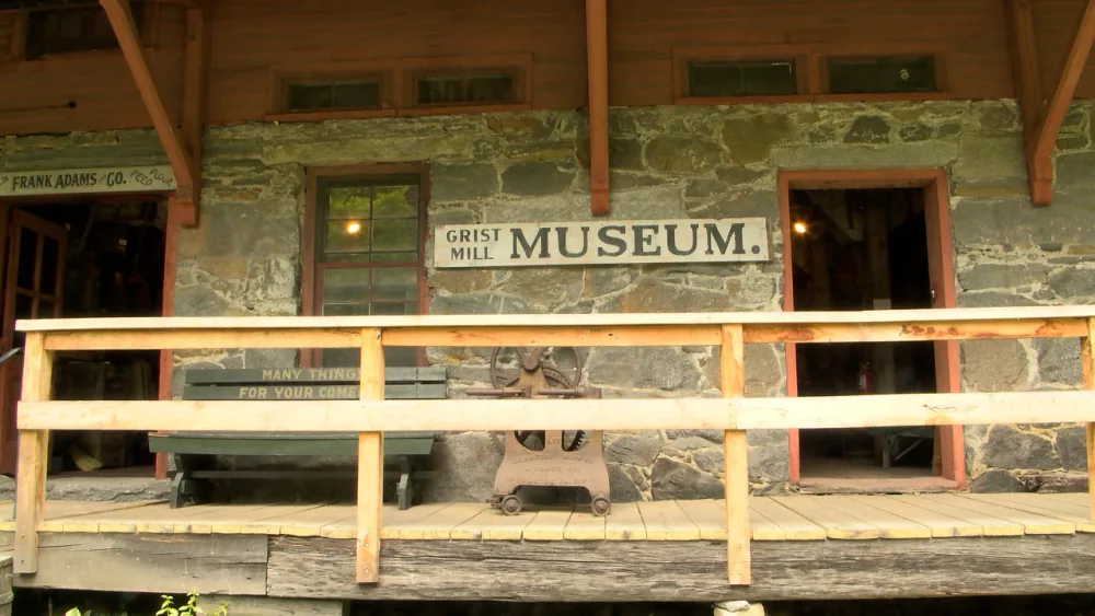 adams-grist-mill-museum-bellows-falls-vt614854