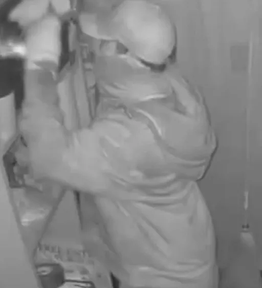 suspect-1-left-profile-cropped900163