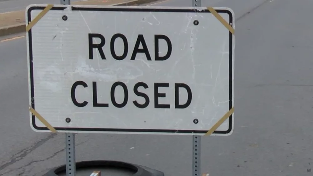 road-closed832052