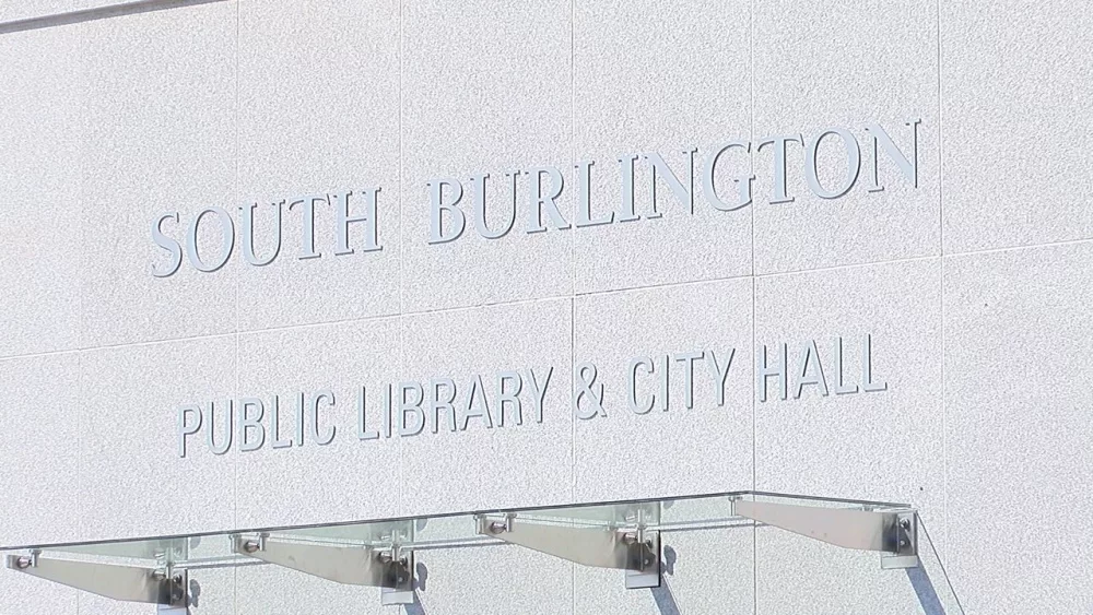 south-burlington-vt-city-hall-signage748088