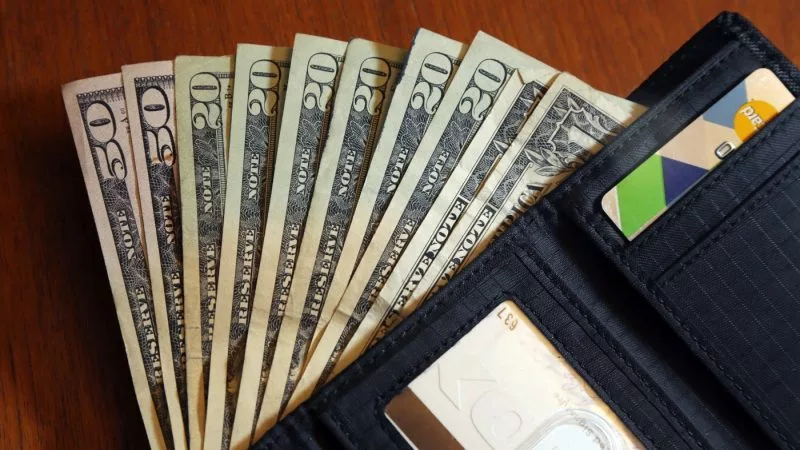 money_101322_ap-elise-amendola-e1736169836402_af5df3760909