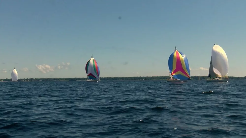 thumbnail_race-pic512420