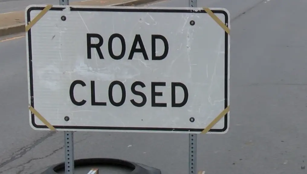 road-closed991142