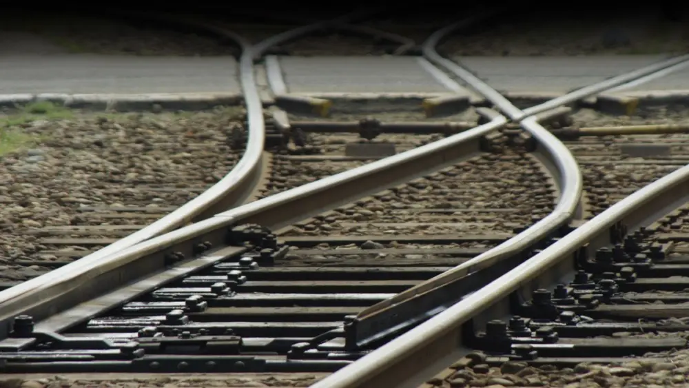 train-tracks-generic_36774644_ver1694002