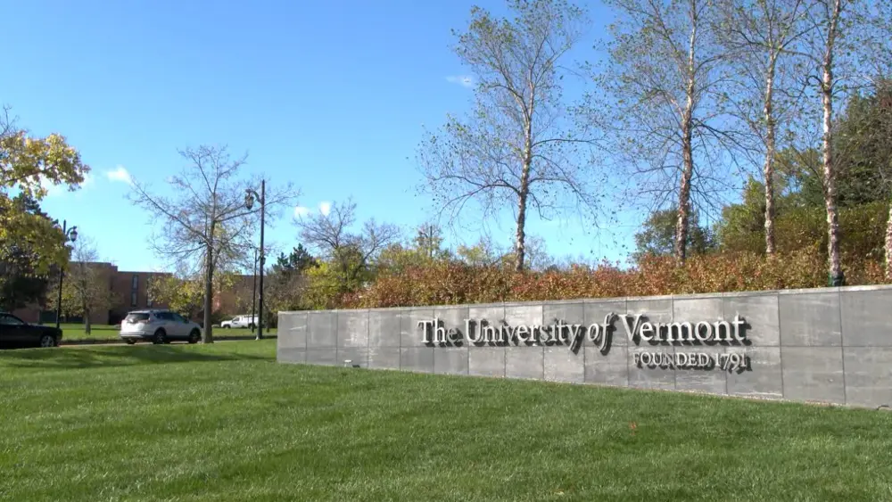 uvm750084
