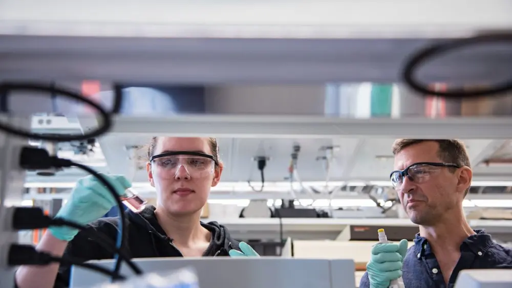 landrychris-and-grad-studentdisc554996