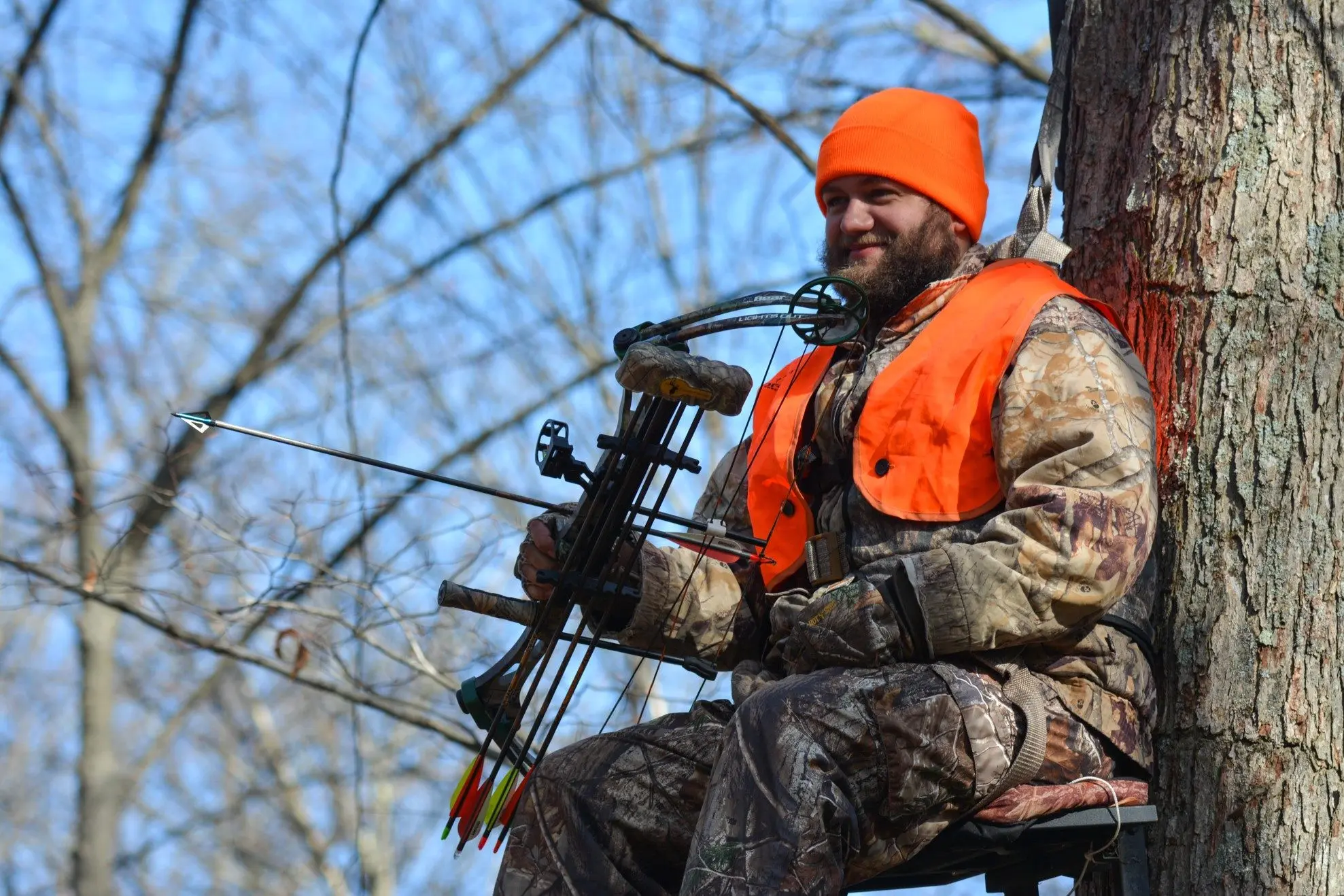 treestand-bowhunter-vfwd-by-maria-gigliello636961