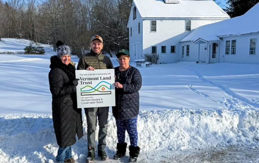 vlt_vermont-adaptive_partnership_rochester_erin-fernandez_mead-binhammer_nancy-martin-893x670-2117602