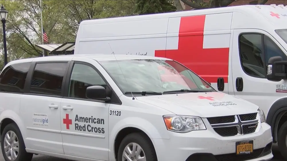 red-cross-cars-blood-drives-blood-donations555537