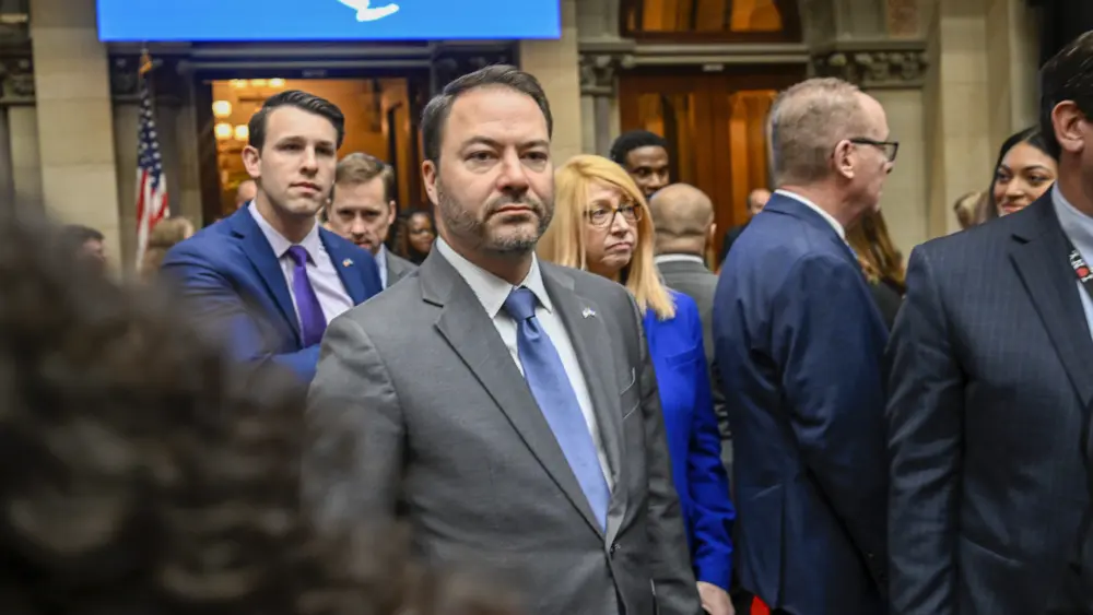 ap23010696027466334065