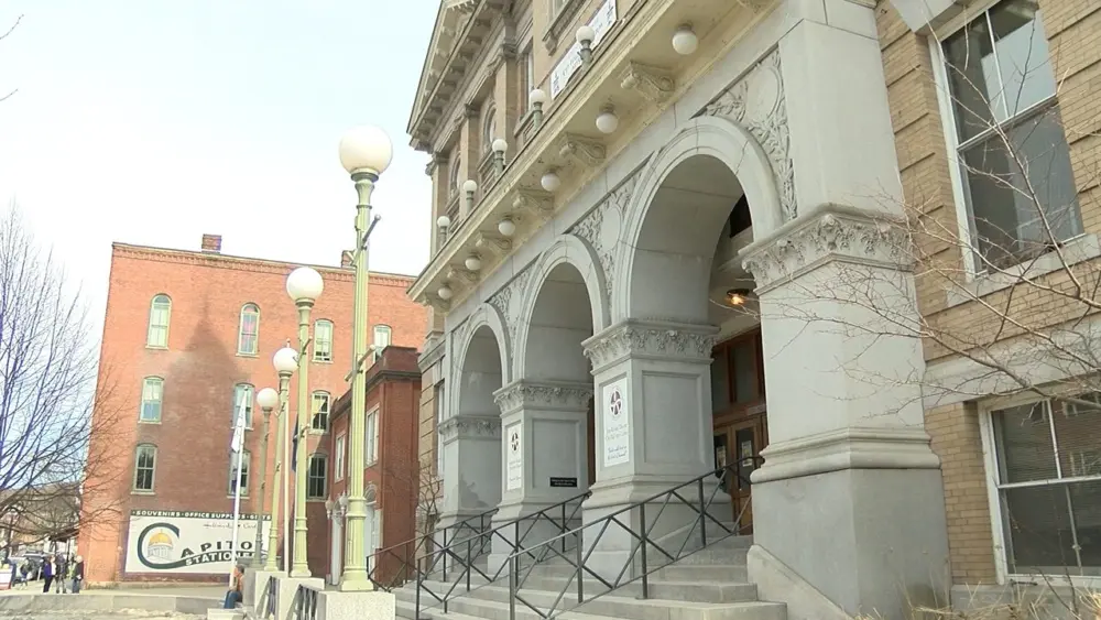 montpelier-vt-city-hall-steps155363