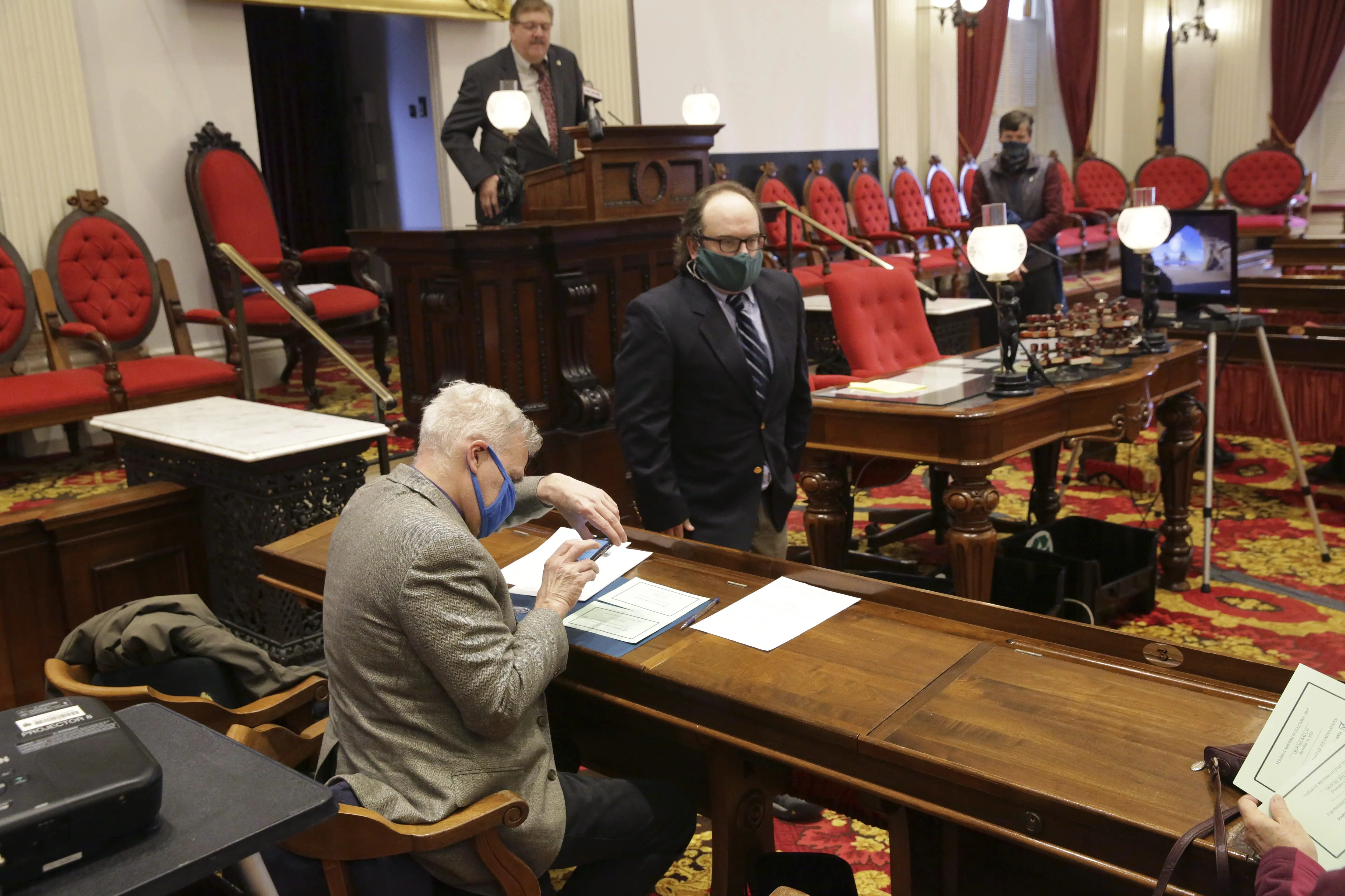 222f3d9e9abe4b8a9d5a3d60a10a14ab664113