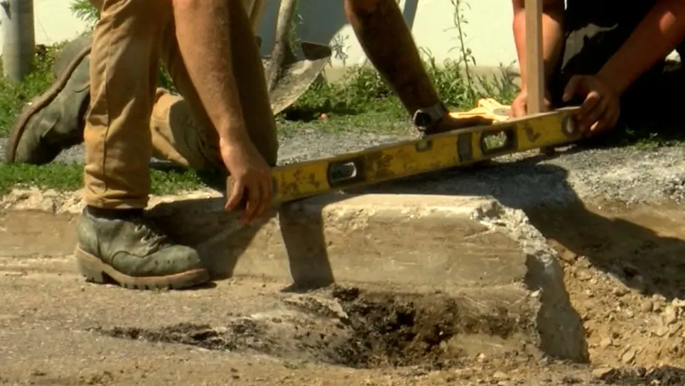 burlington-vt-cityplace-construction-workers306503