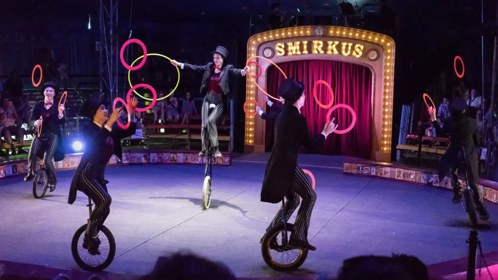 circus198596