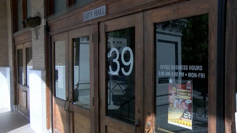 montpelier-vt-city-hall-entrance203923