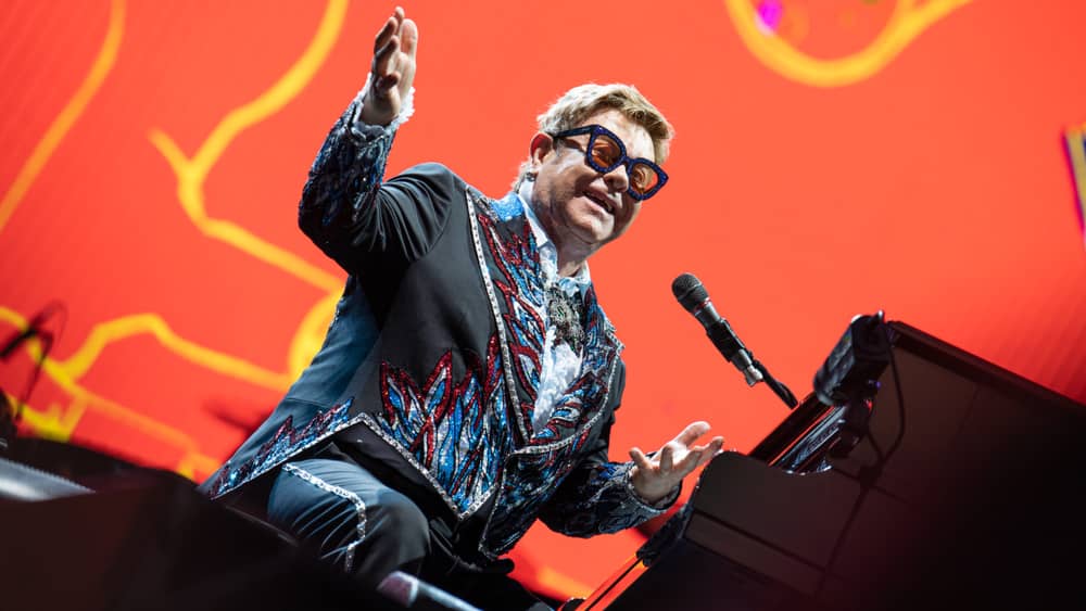 Elton John announces North American and European dates on 2022