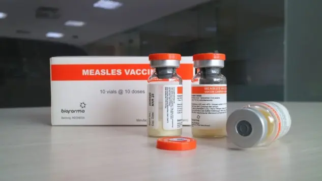 Bio Farma Indonesia produces measles vaccine protects against becoming infected with measles for children under 5 years old Bandung^ 12 April 2023.