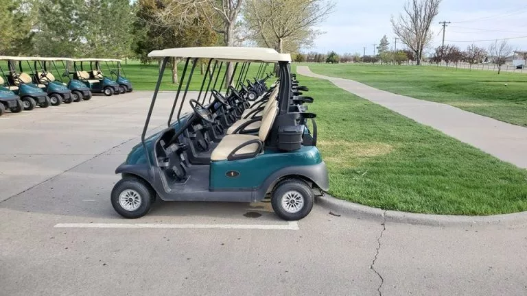 golf-carts-768x432528133-1