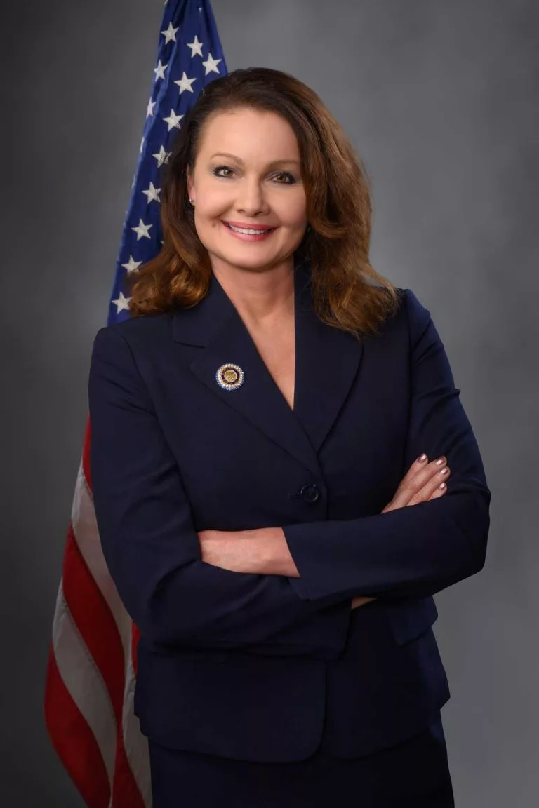 monaejohnson-secratarystatesd-768x1152226563-1