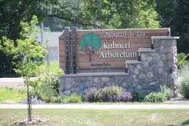 kuhnert-arboretum975867