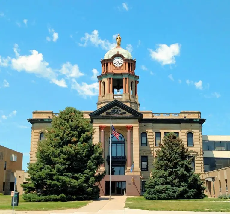 brown-county-courthouse-768x713594537-1