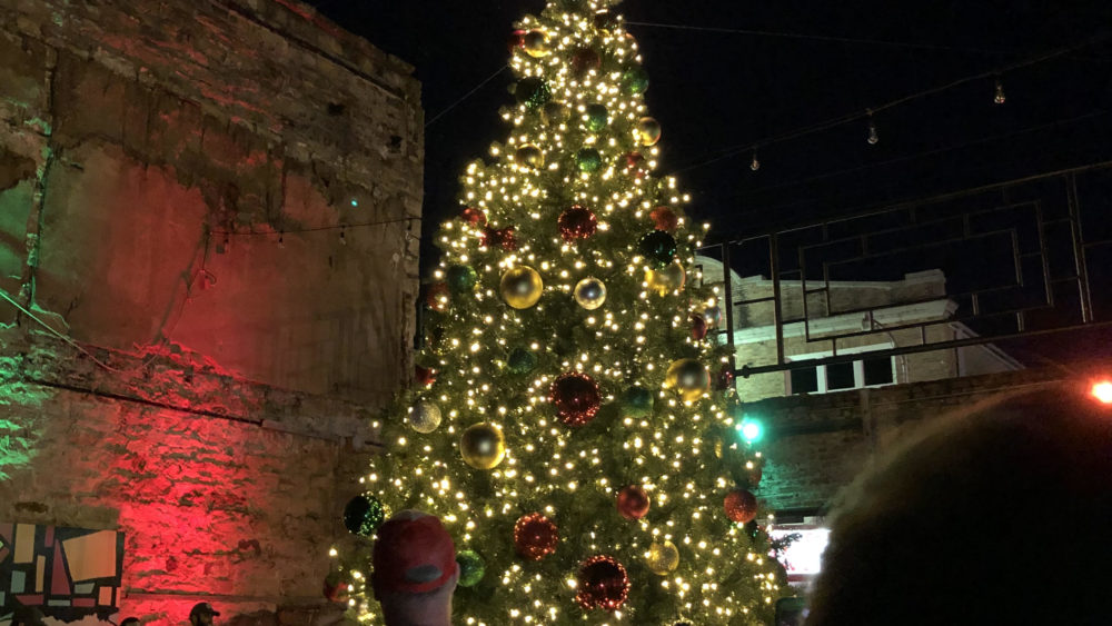 christmas-tree-2019-main-street-batesville