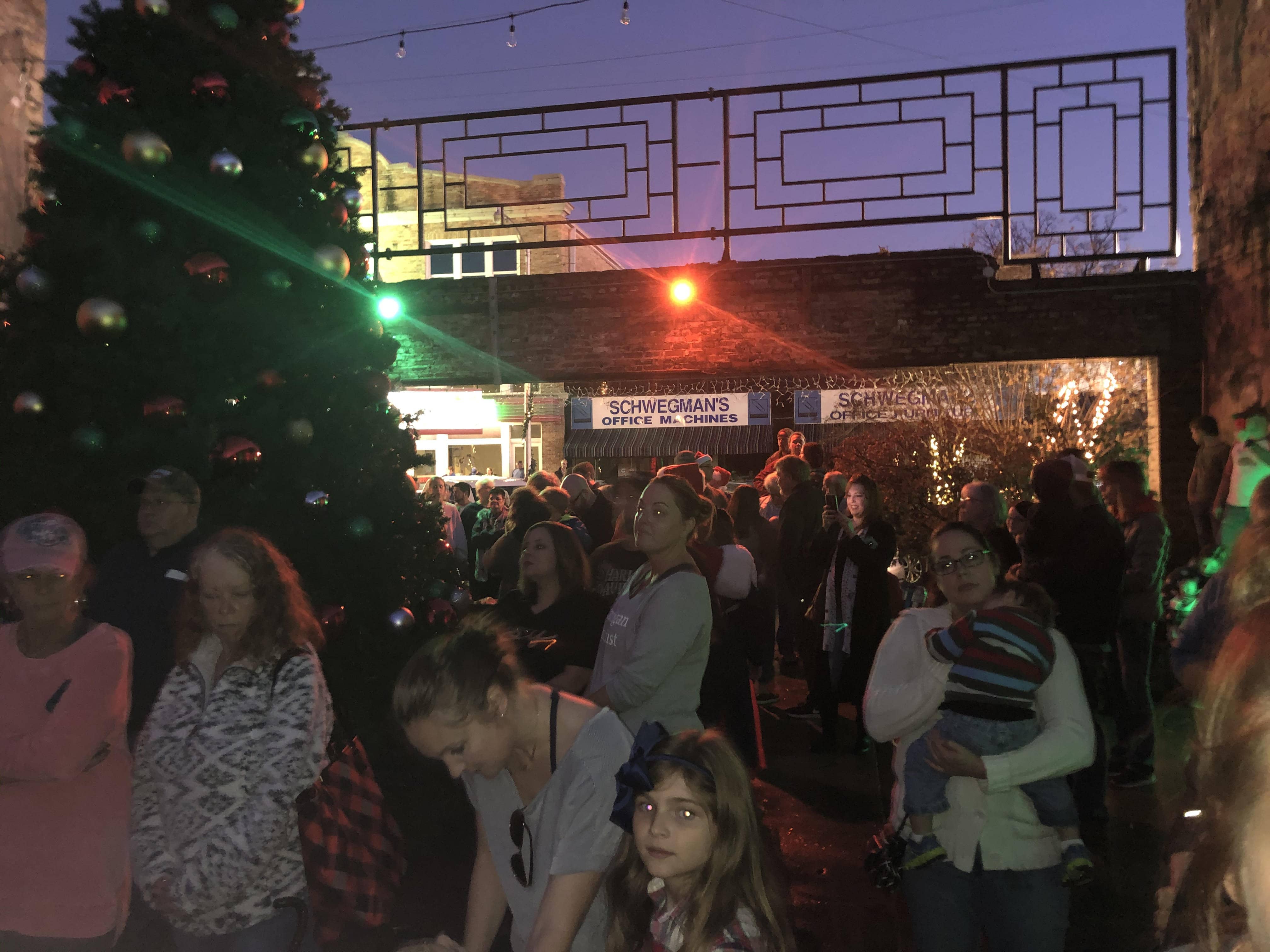 Crowd Main Street Batesville Christmas
