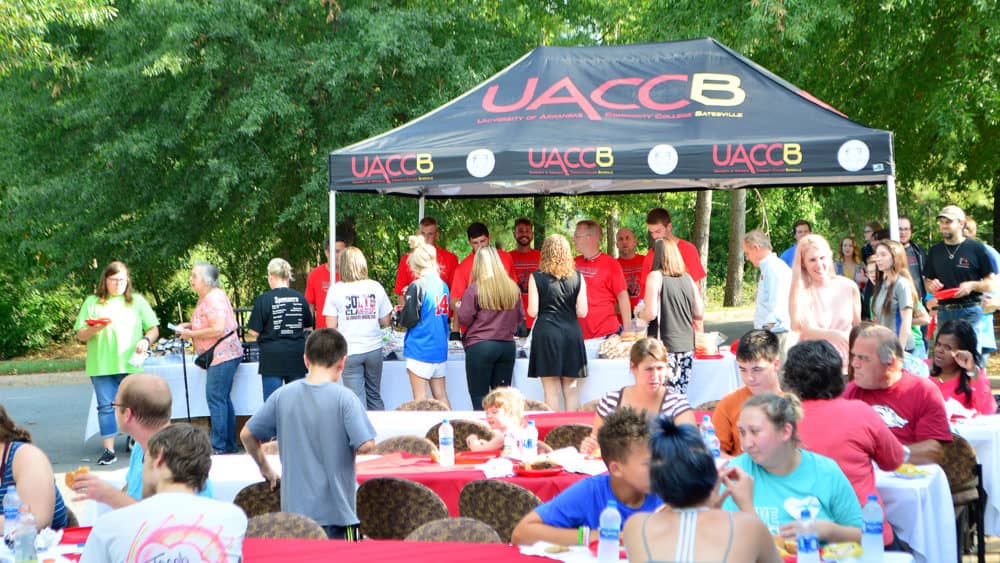 uaccb-community-picnic-tent