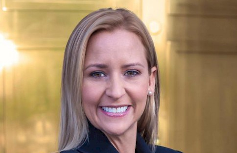 leslie-rutledge-official-pic-1-3174377275-1541719637220-2