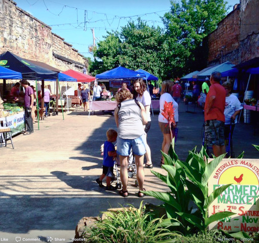 MSB Farmers Market_crowd.jpeg