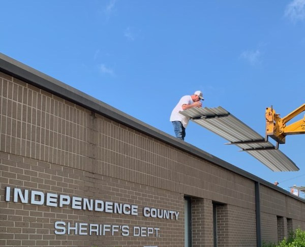 sheriffs-dept-roof-3-527841175-1558711229616