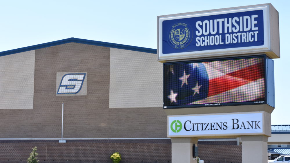southside-school-district-sign-and-auditorium-gena-tate
