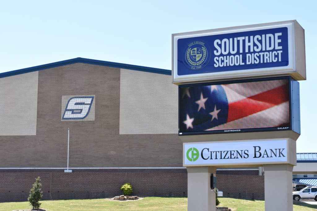 southside-school-district-sign-and-auditorium-gena-tate