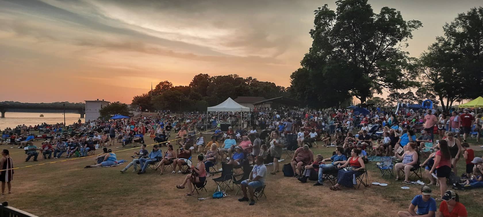 celebrate-america-2022-crowd-at-sunset-2-gena-tate