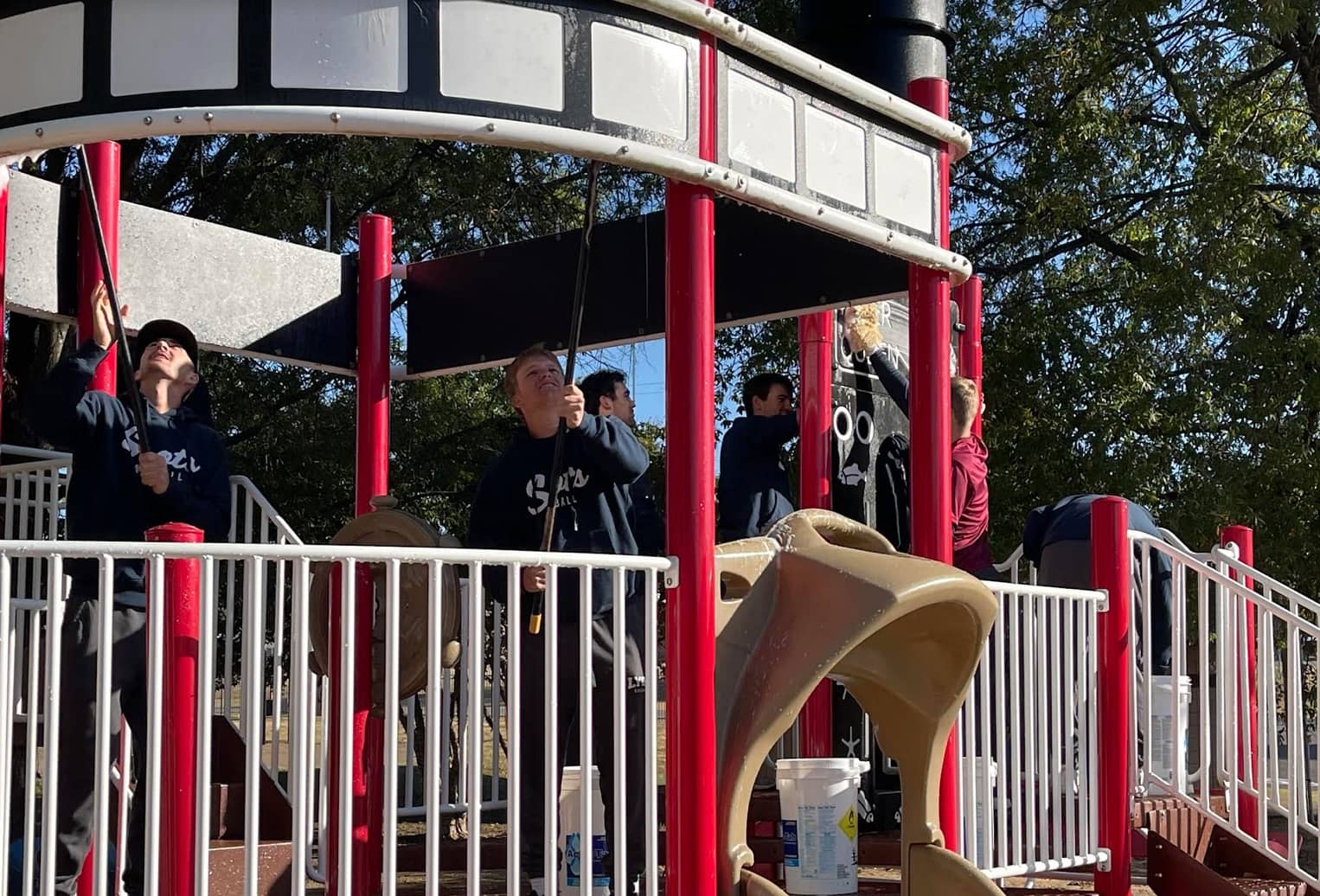 Lyon College students, faculty and staff give back to community at 28th