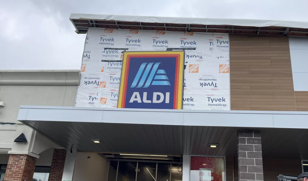 aldi-exterior-day