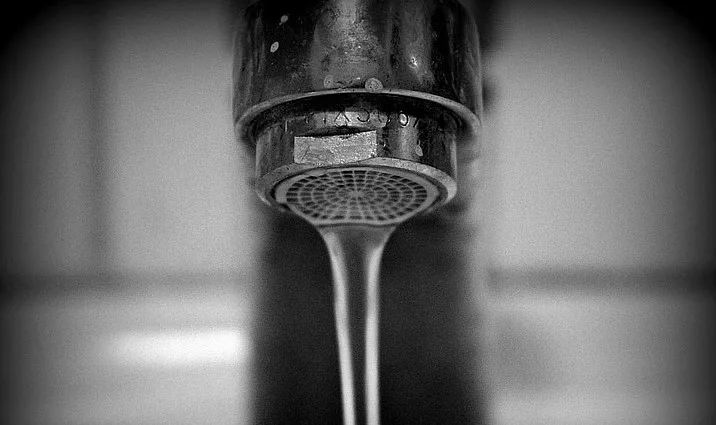faucet-stock-image