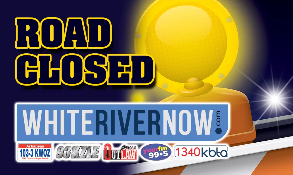road-closed-flashing-light