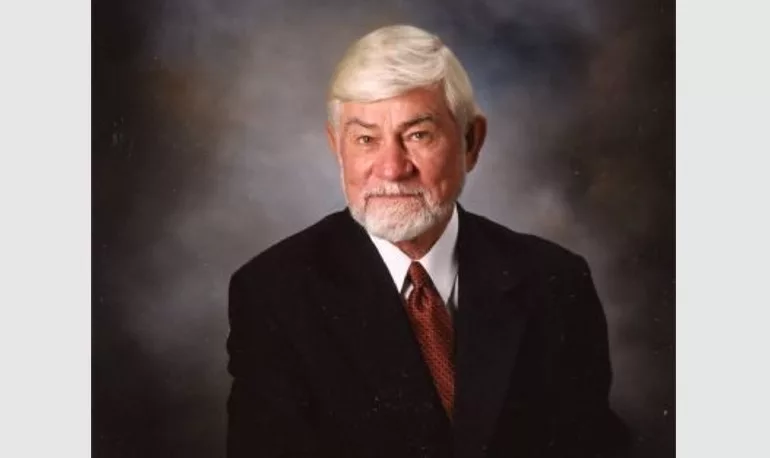 edward-l-house-roller-crouch-featured