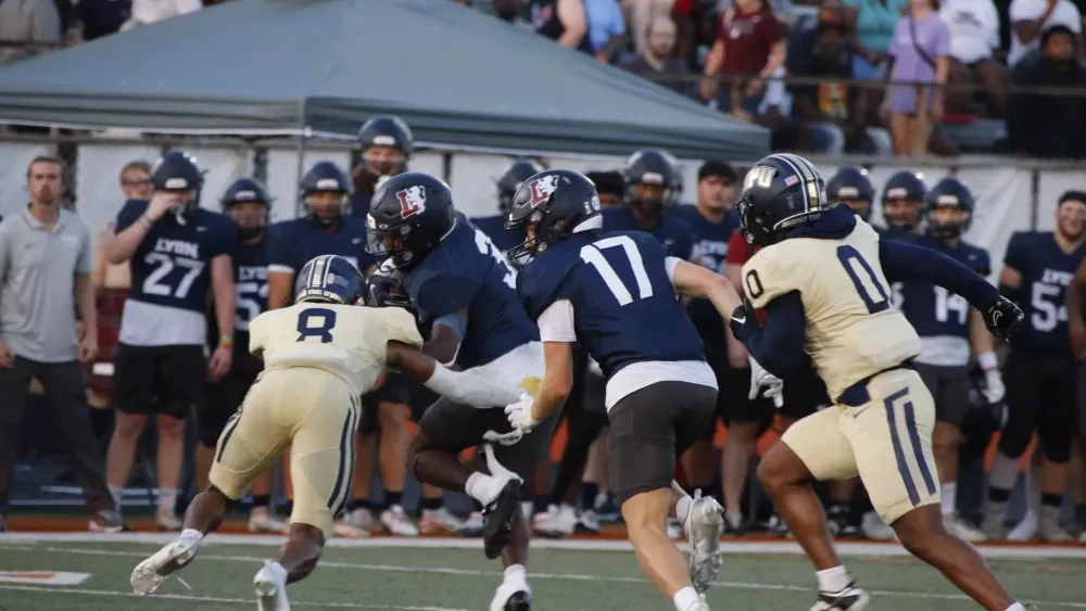 lyon-college-howard-payne-football