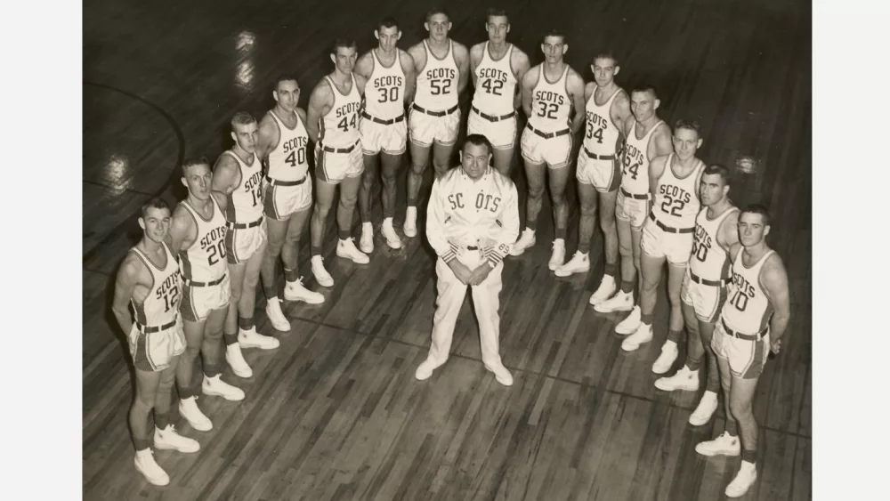 arkansas-college-basketball-1960-61-team-and-winningham-lyon-college-athletics