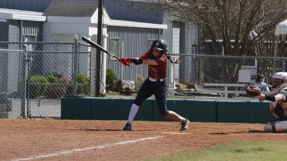 lyon-college-softball-rhodes