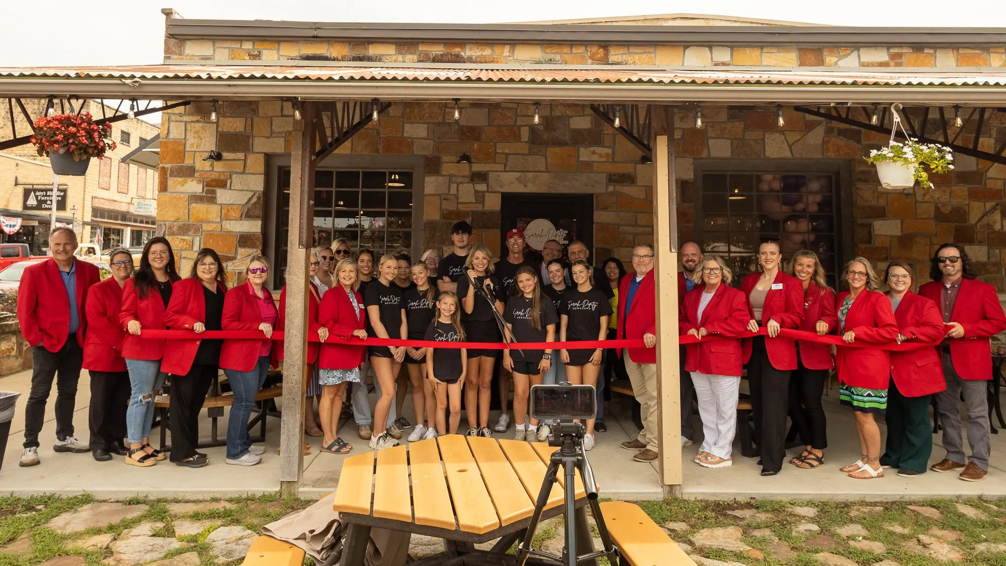 sarahdipity-2025-ribbon-cutting-01