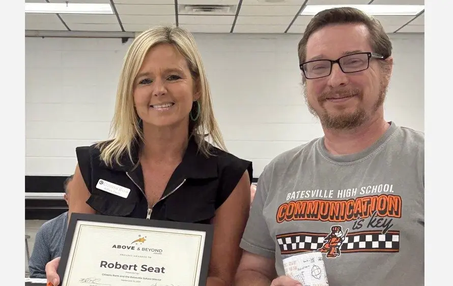 ashley-davis-robert-seat-featured