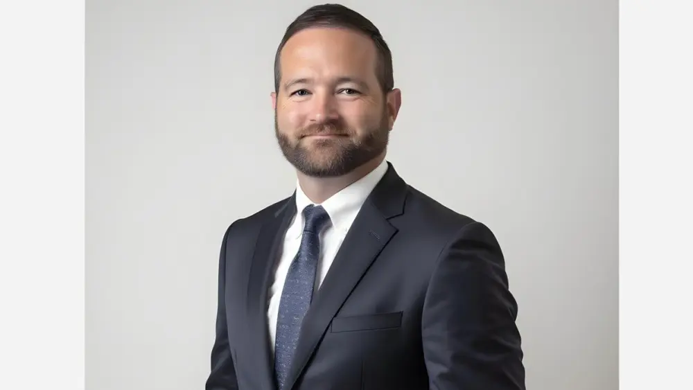 drew-e-smith-featured